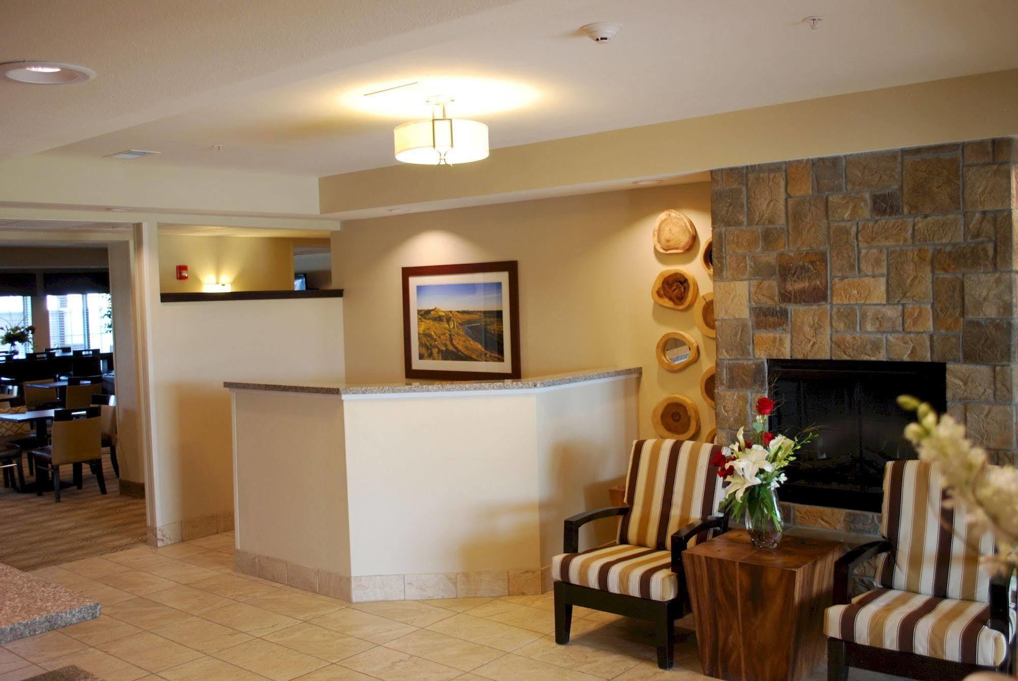 Landmark Suites - Williston Exterior foto